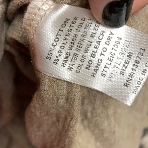 3/$20 Umgee• Womens Long Sleeve Top With Lace - Picture 3 of 4